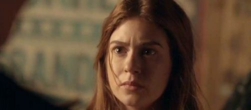 Eliza descobre quem &eacute; seu pai em 'Totalmente Demais'. (Arquivo Blasting News)