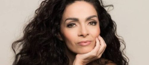 A atriz Cl&aacute;udia Ohana tem pap&eacute;is no curr&iacute;culo que marcaram sua carreira, como em 'Rainha da Sucata'. (Arquivo Blasting News)