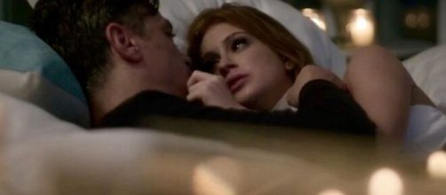 Eliza e Arthur viver&atilde;o noite de romance em 'Totalmente Demais'. (Reprodu&ccedil;&atilde;o/TV Globo)