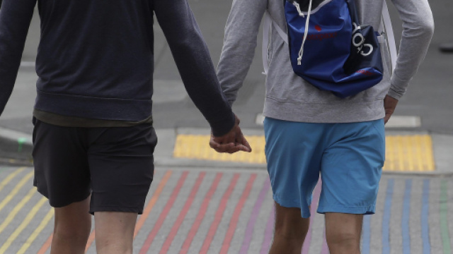 Pescara, denunciato uno degli autori dell'aggressione omofoba.