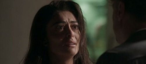 Carol ficar&aacute; frustrada ao ver a ruiva se dando bem em 'Totalmente Demais'. (Reprodu&ccedil;&atilde;o/TV Globo)