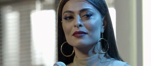 Carolina tenta armar para Eliza. (Arquivo Blasting News)