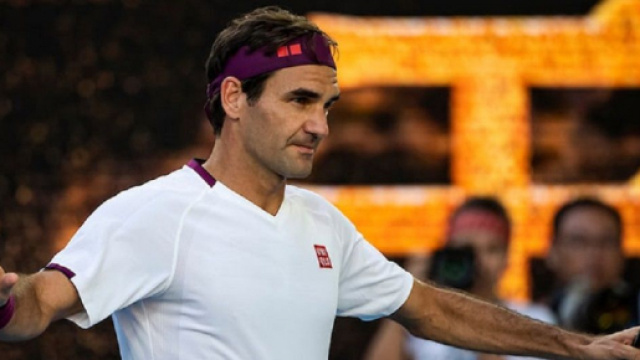Roger Federer reduce dal secondo intervento al ginocchio: rientrer&agrave; nel 2021.