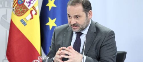 &Aacute;balos (PSOE) confirma esta pr&oacute;rroga de la ITV