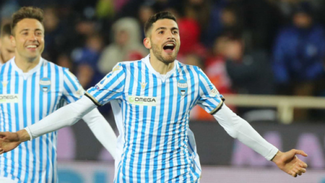 Crotone, piace il centrocampista Mattia Valoti.