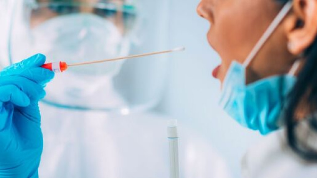 Coronavirus: in Italia test e quarantena per chi rientra dall'estero.