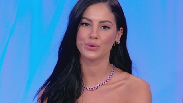 Giulia De Lellis starebbe frequentando Carlo Beretta, rampollo e amico di Damante (Rumors).