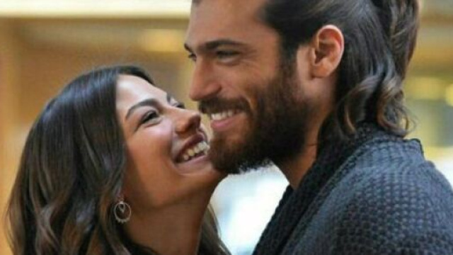 L'attore Can Yaman confessa: &lsquo;La mia donna ideale? Deve rendermi migliore&rsquo;.