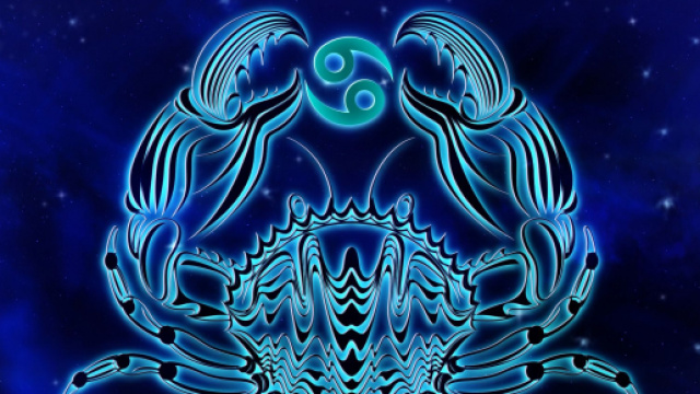 Oroscopo settimanale dal 17 al 23 agosto: finanze a gonfie vele per il Cancro.