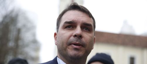 Homem que vendeu loja a Fl&aacute;vio Bolsonaro afirma ter sofrido amea&ccedil;as. (Ag&ecirc;ncia Brasil)