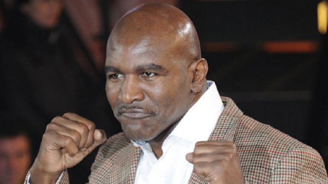 Evander Holyfield: sperperato negli anni un patrimonio da 222 milioni di dollari.