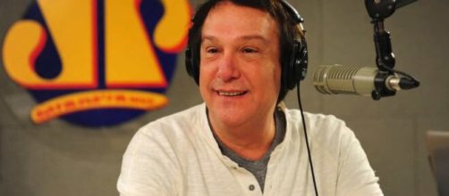 Em&iacute;lio Surita &eacute; apresentador do 'P&acirc;nico'. (Arquivo Blasting News)