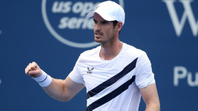 Andy Murray si qualifica per gli ottavi di finale degli Open di Cincinnati.