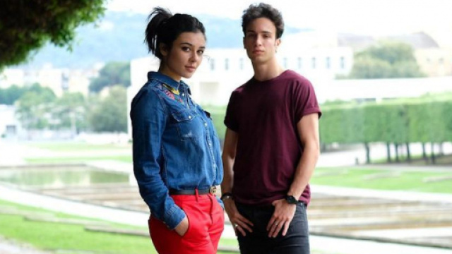 Un posto al sole Rossella (Giorgia Gianetiempo) e Patrizio (Lorenzo Sarcinelli).