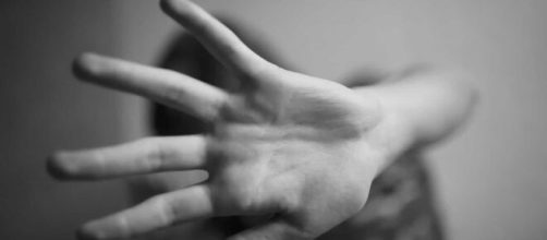 Tio suspeito de engravidar menina de 10 anos teria gravado v&iacute;deo antes de se entregar. (Arquivo Blasting News)