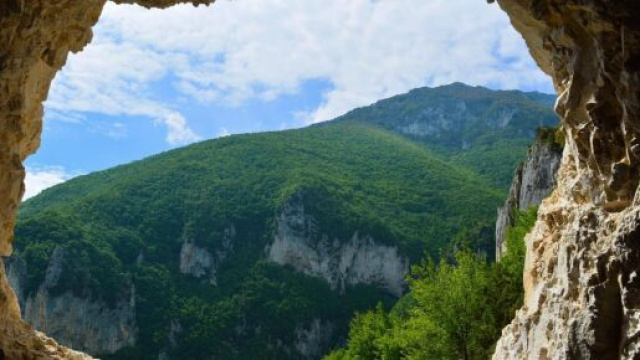 Majella, ritrovate ossa umane: potrebbero essere i resti di un fotografo.