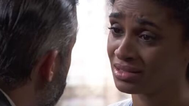 Una vita, spoiler Spagna: Marcia dice a Felipe che Ursula e Genoveva l'hanno ricattata.