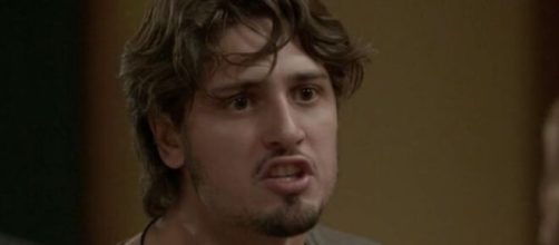 Rafael ficar&aacute; em choque ao ver Sofia em "Totalmente Demais". (Reprodu&ccedil;&atilde;o/TV Globo)