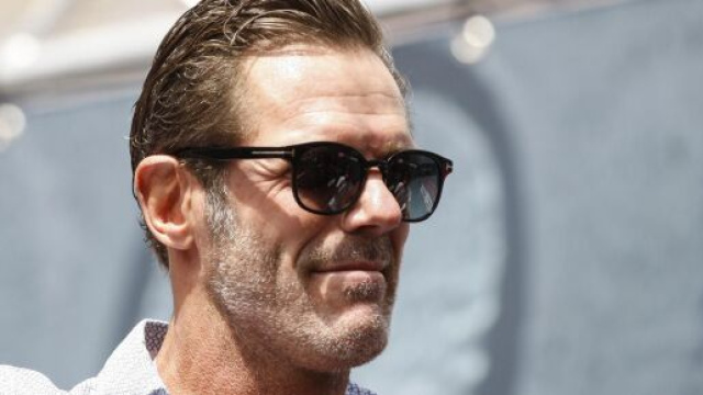 Mario Cipollini propone un carro dedicato a Pantani, Gimondi, Coppi e Bartali al Carnevale di Viareggio.