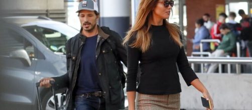 Lara &Aacute;lvarez, presentadora del programa de televisi&oacute;n "Supervivientes", retoma su relaci&oacute;n con &Aacute;ndres Velencoso.