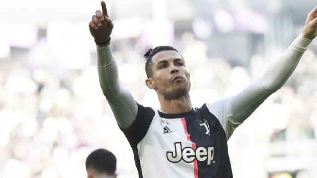 Cristiano Ronaldo resta alla Juventus