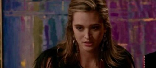 A milion&aacute;ria ficar&aacute; apavorada com Sofia em "Totalmente Demais". (Reprodu&ccedil;&atilde;o/TV Globo)