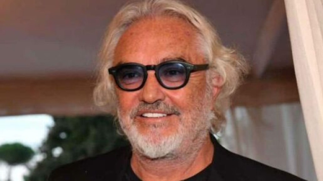 Briatore chiude in anticipo il Billionaire in Costa Smeralda e si scaglia contro il sindaco.