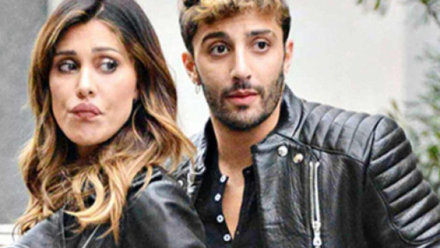 Belen Rodriguez fa discutere: al dito sfoggia l'anello che le ha regalato Andrea Iannone.