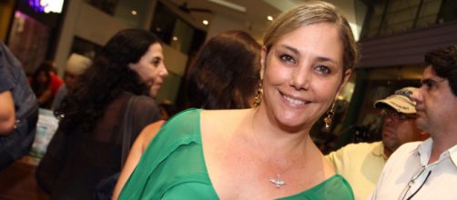 Helo&iacute;sa P&eacute;riss&eacute; fez participa&ccedil;&otilde;es na TV em 2000. (Arquivo Blasting News)