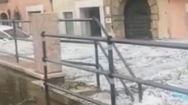 Maltempo e allagamenti in Veneto, Verona la pi&ugrave; colpita.
