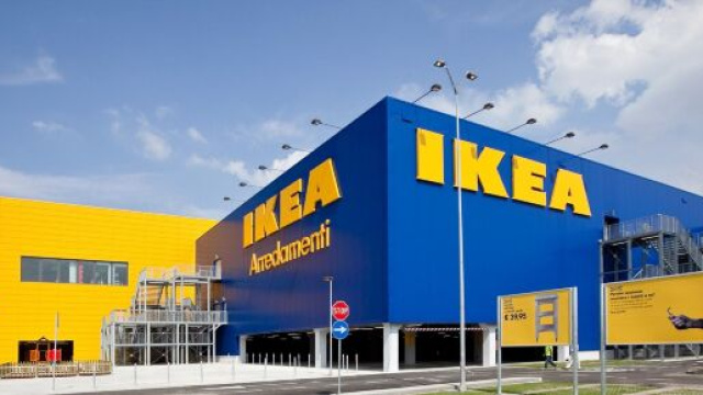 Ikea apre le assunzioni per addetti vendita.