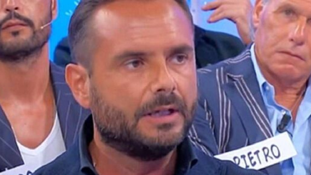 U&D anticipazioni prima registrazione: Enzo accusato di avere una relazione con una 18enne.