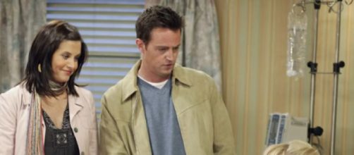 Courteney Cox confirms she&rsquo;s returning to &lsquo;Scream 5&rsquo;. [Image source/Access YouTube video]