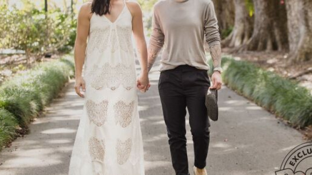 Ali Krieger and Ashlyn Harris, source : capture - People Magazine