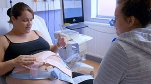 C&eacute;libataire, elle attend son 10&egrave;me enfant. "Les allocs me donnent tellement je ne m'arr&ecirc;te pas" - Photo capture d'&eacute;cran Cstar emission