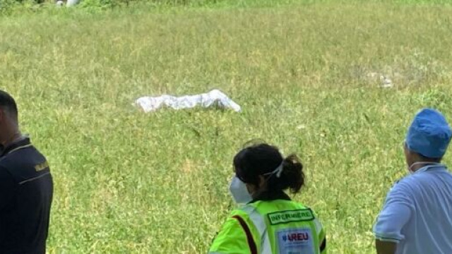 Crema, una donna si &egrave; data fuoco e una sola persona le ha prestato soccorso.