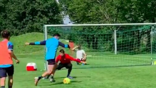 Nemanja Radonjic fait le buzz sur les r&eacute;seaux sociaux en dribblant toute la d&eacute;fense de l'OM - Photo capture d'&eacute;cran Twitter OM