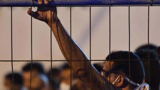 Coronavirus, tre migranti positivi tentano la fuga dal Celio e aggrediscono a morsi il personale medico della struttura.