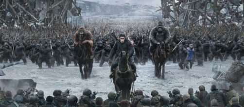 Cena do di&aacute;logo do l&iacute;der dos macacos com o Ex&eacute;rcito humano. (Reprodu&ccedil;&atilde;o/YouTube)