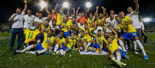 Clubes brasileiros costumam ceder jogadores &agrave; base do Brasil. (Arquivo Blasting News)