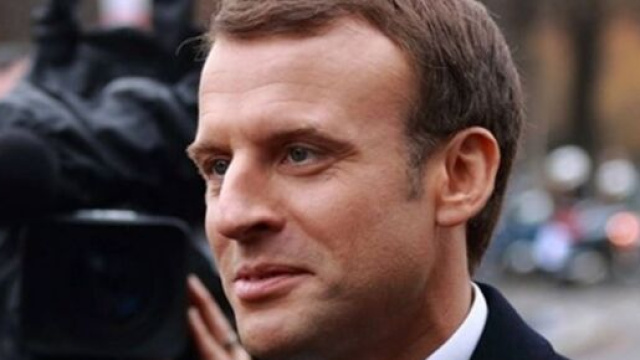 Emmanuel Macron n'exclut pas un reconfinement - Photo capture d'&eacute;cran page Facebook Topibuzz