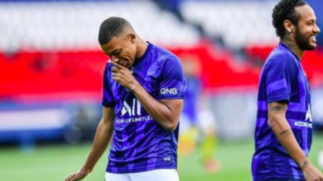 Le PSG d&eacute;cerne le troph&eacute;e de Skill de l'ann&eacute;e les internautes sous le choc - Photo compte Instagram Mbapp&eacute;