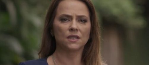 Lili ficar&aacute; chocada com descoberta em 'Totalmente Demais'. (Reprodu&ccedil;&atilde;o/TV Globo)