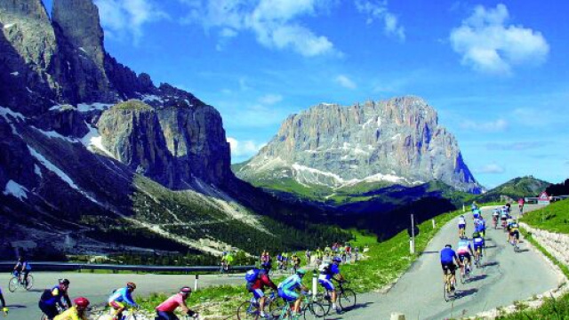 Ciclismo, Tour de l'Ain in tv su Eurosport dal 7 al 9 agosto: arrivo sul Grand Colombier.