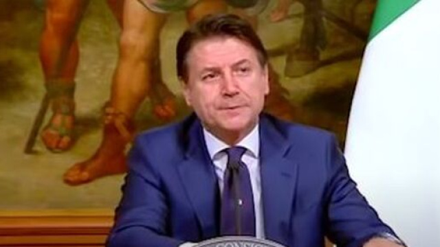 Giuseppe Conte prefer&igrave; il lockdown per tutto il Paese.