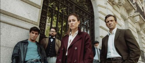 El reparto de 'Jaguar', la nueva serie de Bamb&uacute; y Netflix.