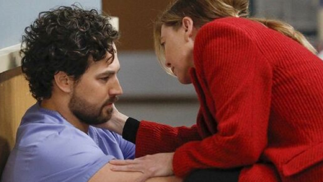 Giacomo Gianniotti ha anticipato un salto temporale nei primi episodi di Grey's Anatomy 17.