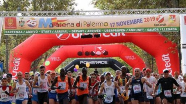 Podismo, partenza della Maratona di Palermo 2019.