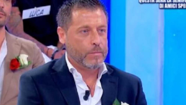 Uomini e Donne, il cavaliere Giordano risponde ad Aurora: 'Deve scusarsi se rivuole i soldi'.