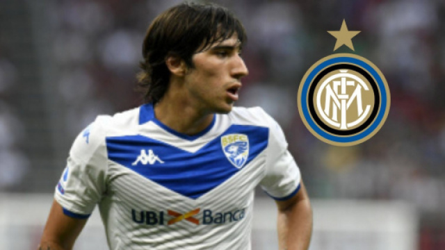 Sandro Tonali, il centrocampista del Brescia sarebbe vicino al trasferimento all'Inter.